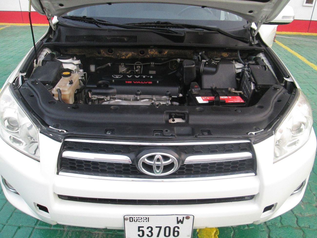 Toyota RAV4 2.5L MID OPTION GOOD CONDITION LOOKING NICE (ONLY CASH)