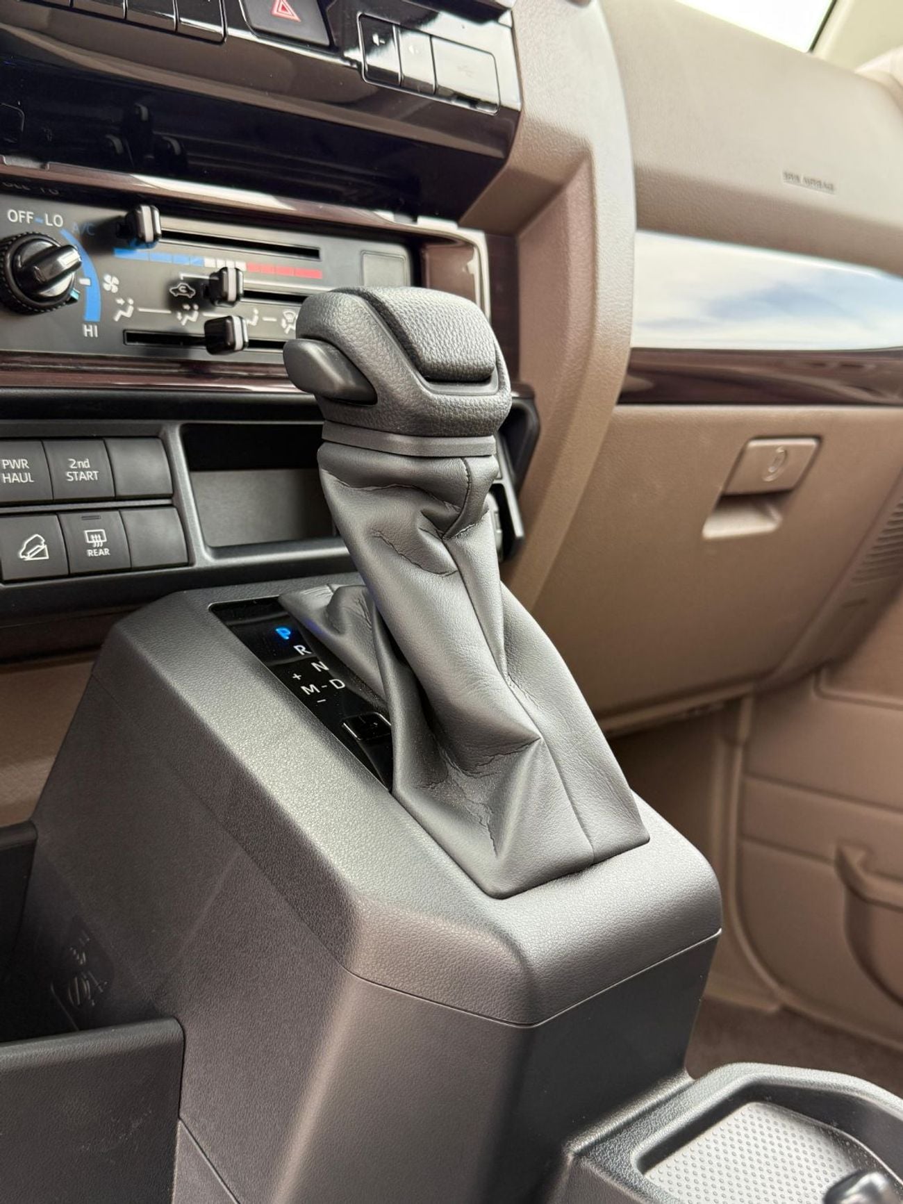 Toyota Land Cruiser 70