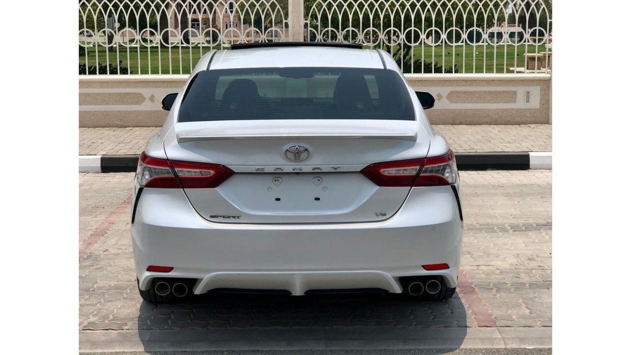 تويوتا كامري TOYOTA Camry Grand ،Sport ،V6 ،2018 ،GCC ،Top of range, service history