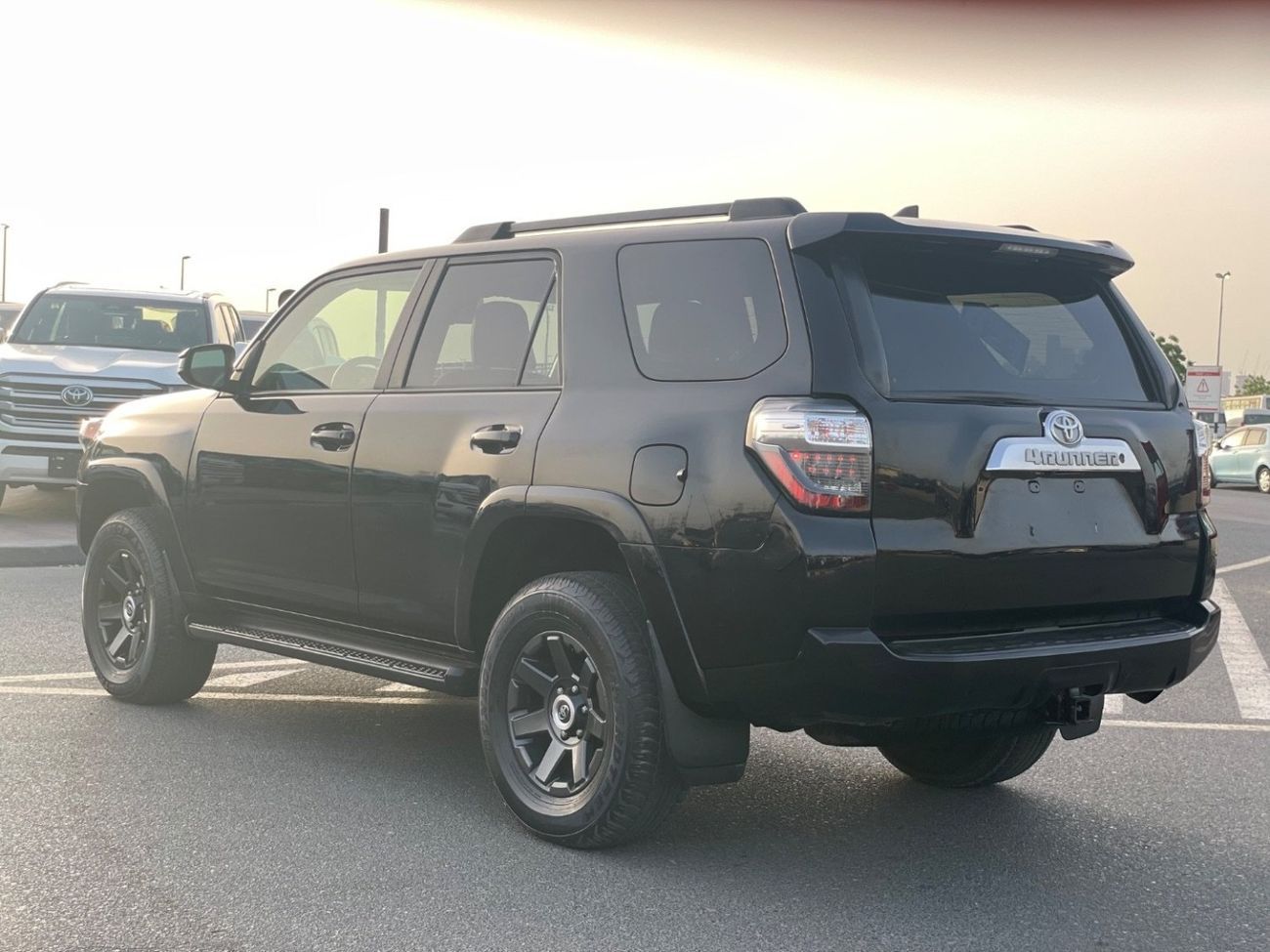 تويوتا Runner4 2021 Toyota 4Runner SR5 – 4x4 AWD – Clean Powerful – Excellent Condition