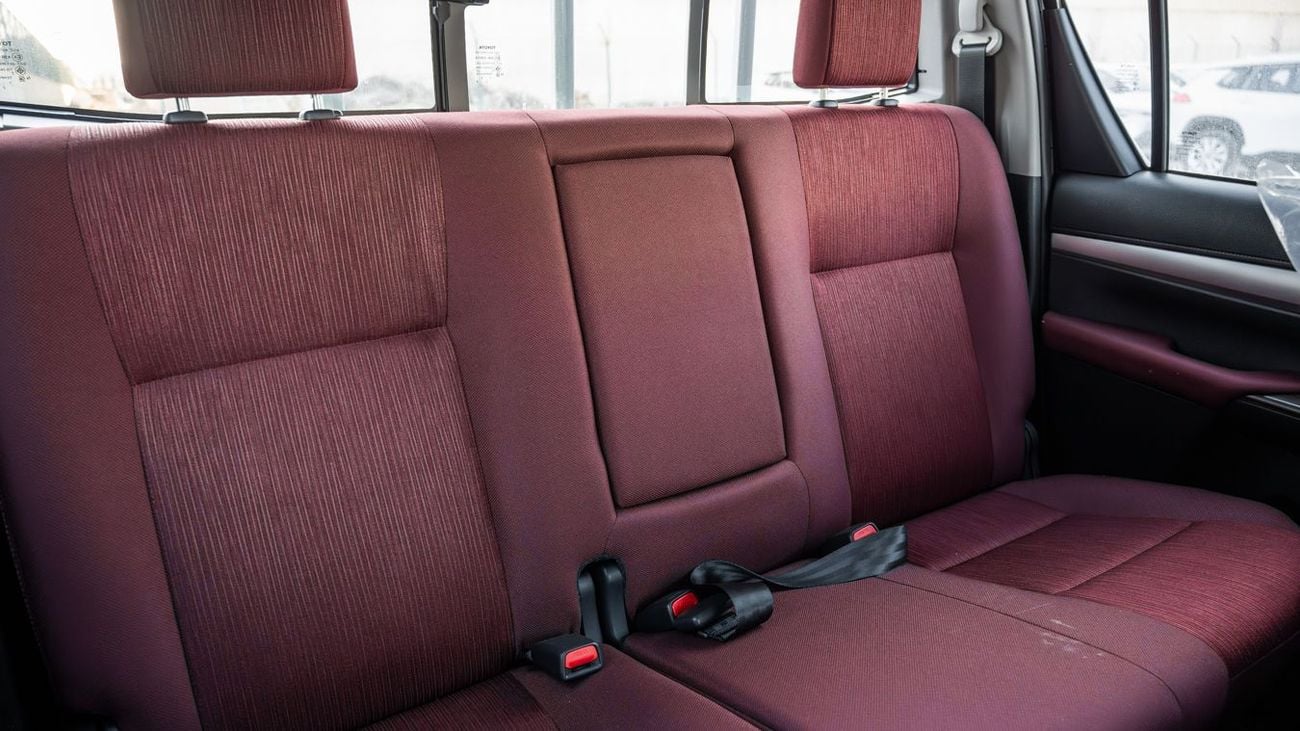 تويوتا هيلوكس TOYOTA HILUX 4.0 AT -2026YM