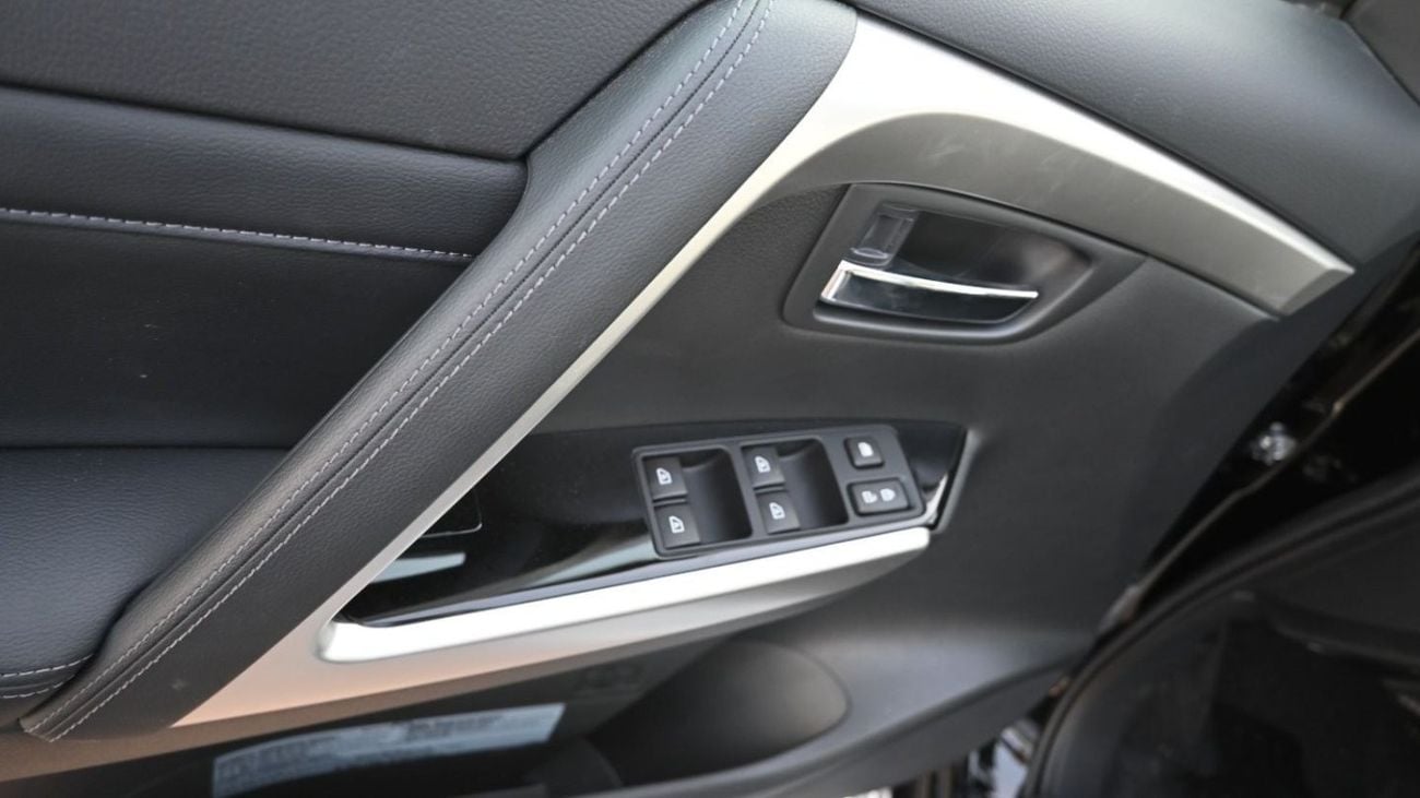 ميتسوبيشي باجيرو سبورت Pajero sport 2.4 deisel automatic