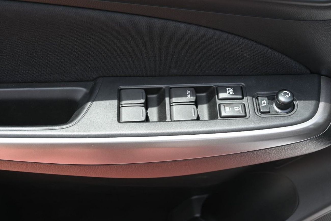 سوزوكي سويفت سوزوكي سويفت 1.2 لتر بنزين ، هاتشباك ، دفع أمامي ، 4 أبواب ، بدء الدفع ، وسادة هوائية مزدوجة ، حساسا