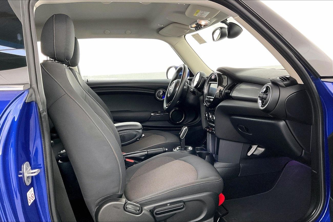 ميتسوبيشي مونتيرو GLS Premium | عرض العيد الحصري | خالية من أضرار الفيضانات