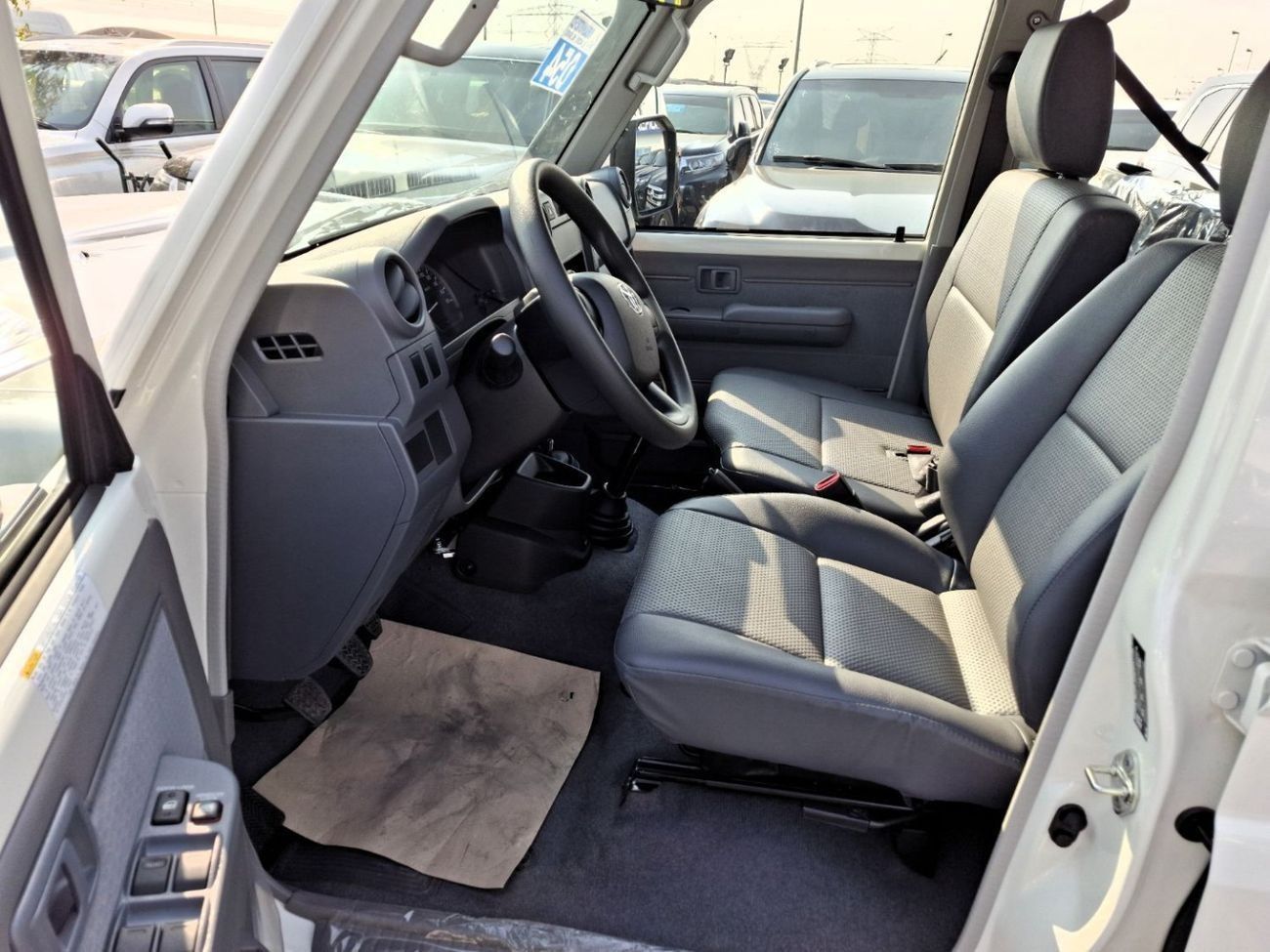 Toyota Land Cruiser 70 5 Door With Diff Lock 4.2L 2025 Diesel (Export Only)