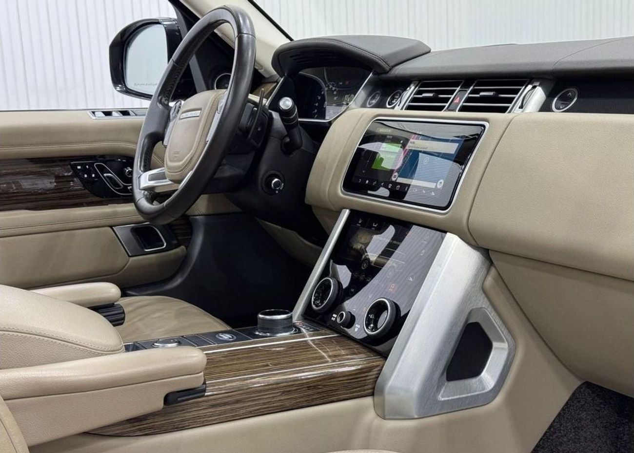 Land Rover Range Rover 2018 Range Rover Vogue HSE V6, June 2025 Land Rover Warranty, Full Land Rover Service History, GCC