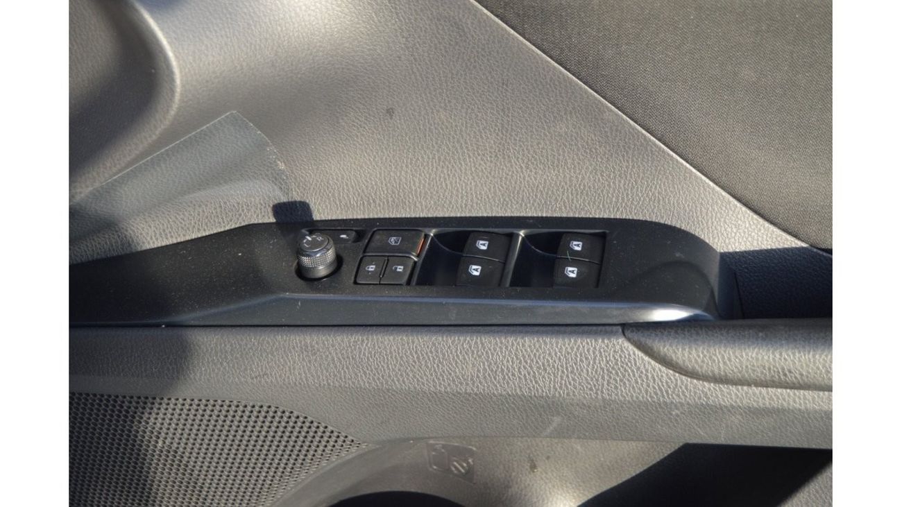 Toyota Camry Hybrid full option