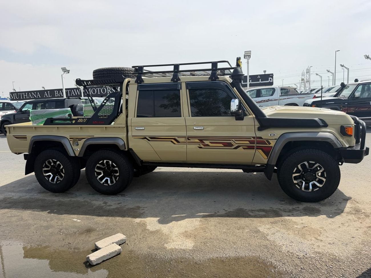 Toyota Land Cruiser 70 Toyota pickup 70 series RHD diesel golden colour