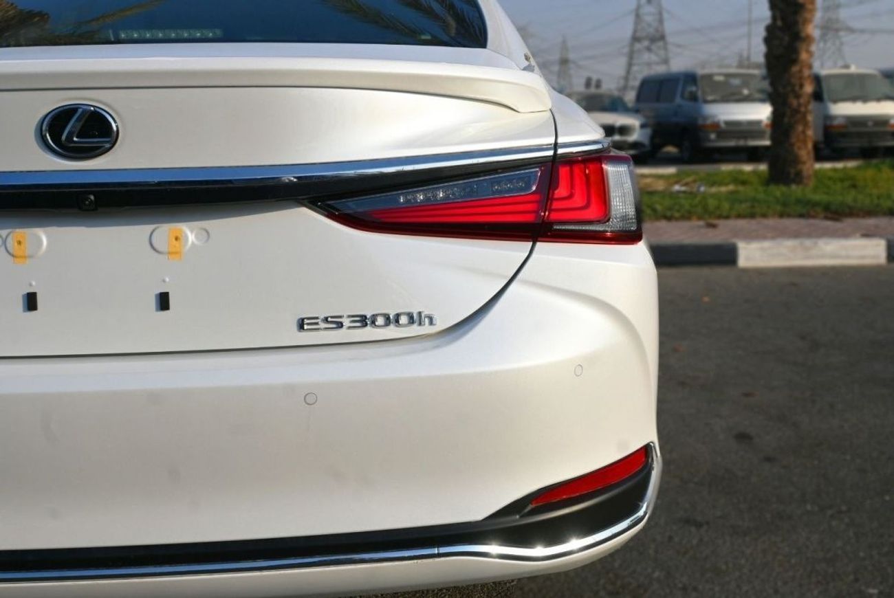 Lexus ES 300 LEXUS ES 300 HYBRID 2.5L MODEL 2024 GCC