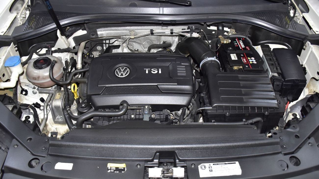 فولكس واجن تيجوان EXCELLENT DEAL for our Volkswagen Tiguan R-Line 4Motion ( 2019 Model ) in White Color GCC Specs