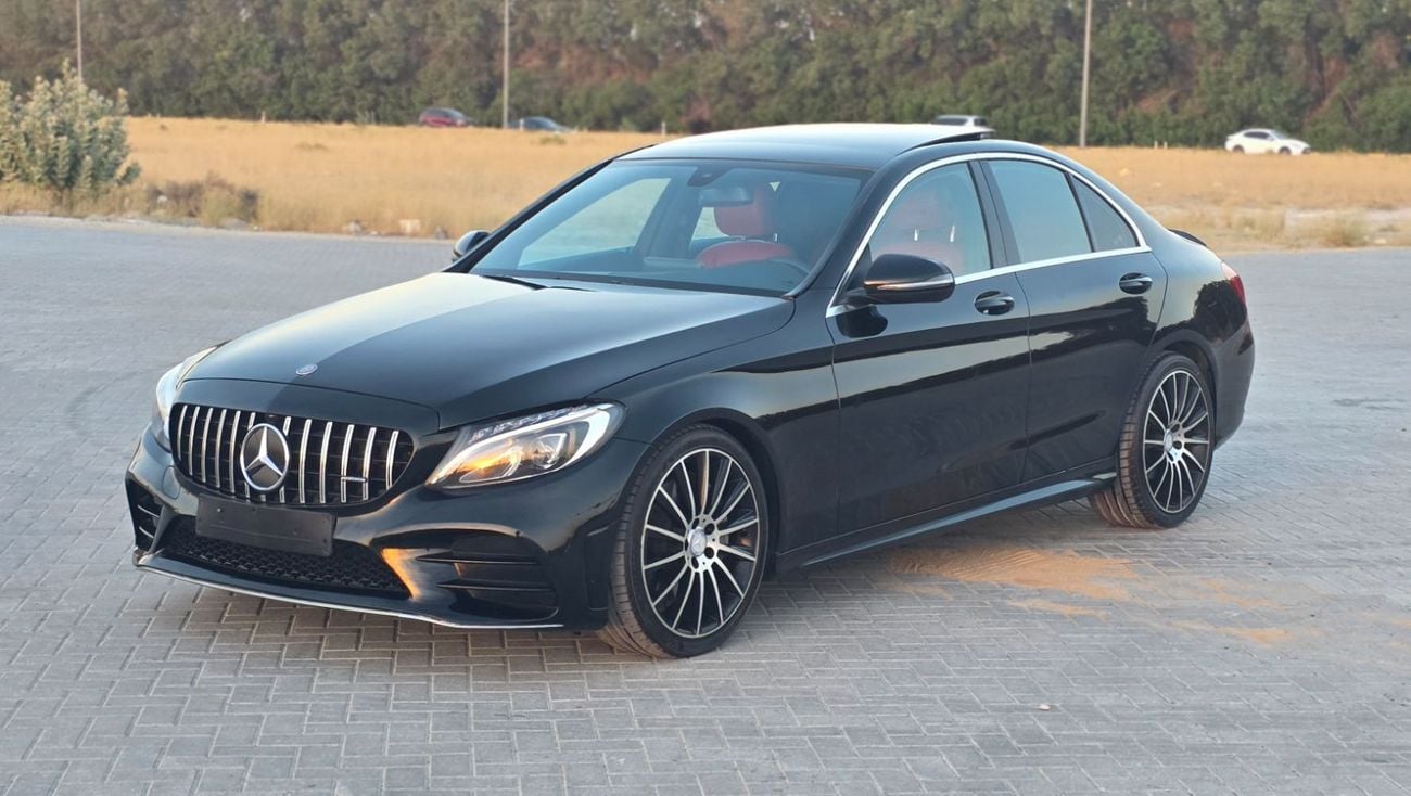 Mercedes Benz C300 STD (NON GCC)