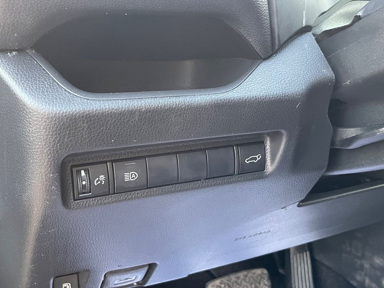 تويوتا راف ٤ XLE 2.5L