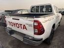 تويوتا هيلوكس 2.7L - Super White Inside Red