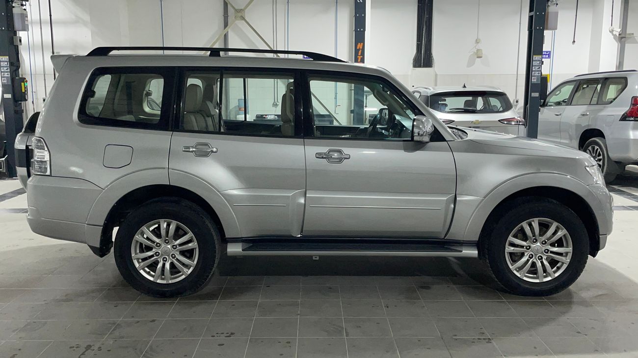 Mitsubishi Pajero 2018 GLS HIGHLINE | AED 799/Month | 0 DP | 30 Day Return | Warranty | Service History
