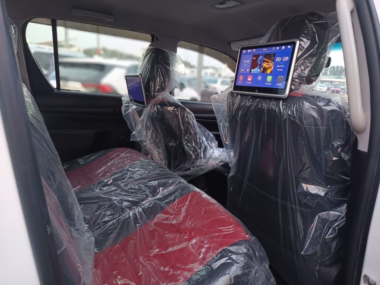 تويوتا هيلوكس GLX TOYOTA HILUX Adventure 2022 V4 best price  Quantities available!!!!!!!!