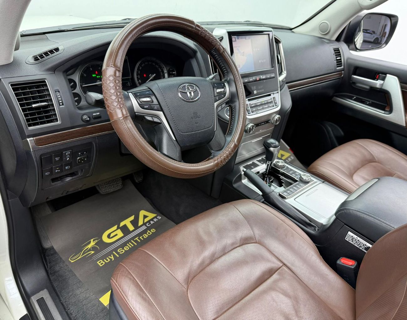 تويوتا لاند كروزر 2021 Toyota Land Cruiser VX-E V8, 1 Year Unlimited KM Warranty, Full Toyota Service History, GCC