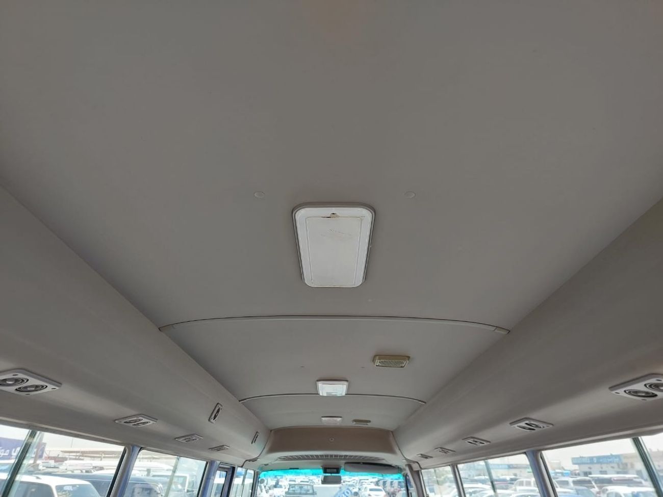 Toyota Coaster TOYOTA COASTER RHD 2004 MODEL 4.2 L DIESEL AUTOMATIC(PM12560)