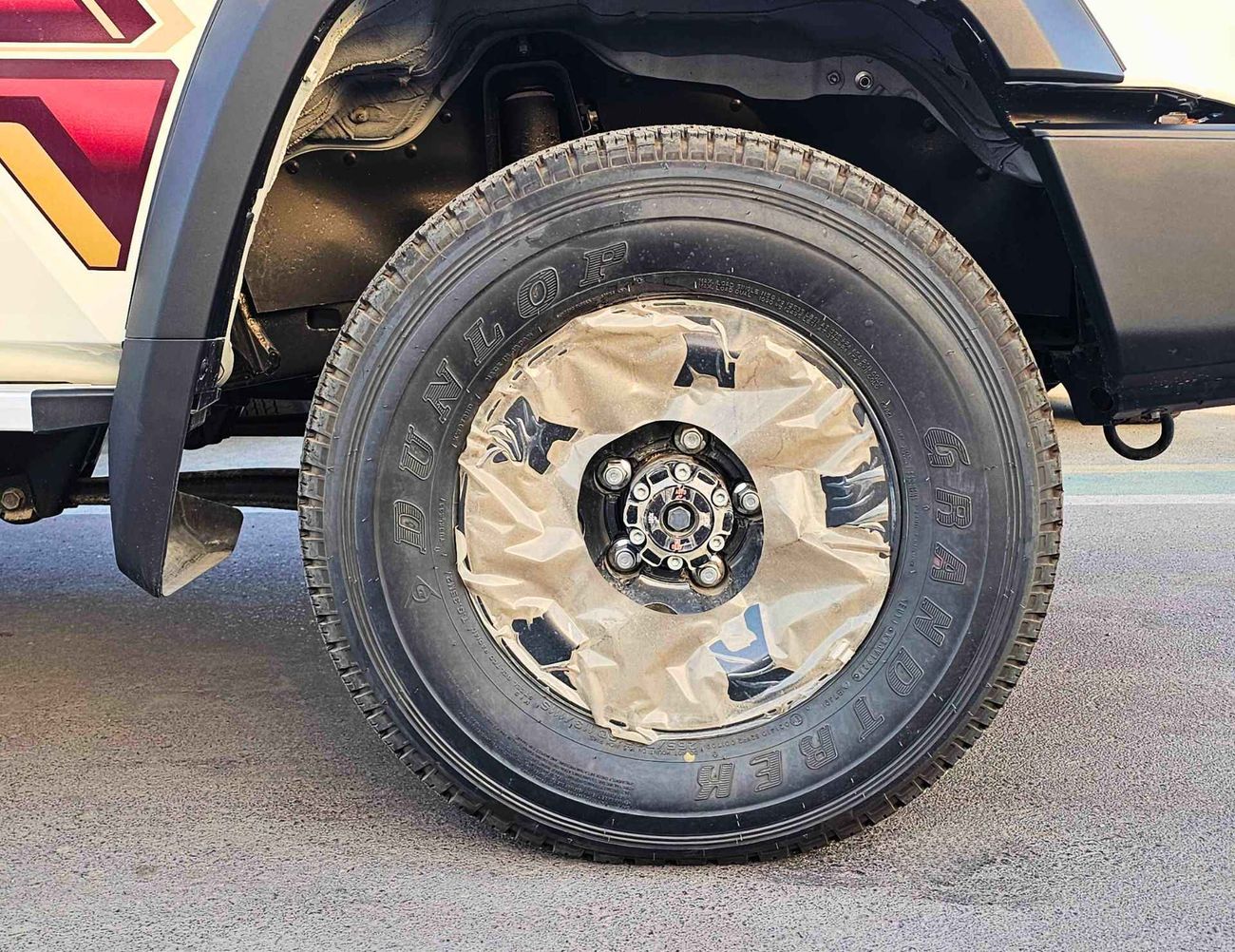 Toyota Land Cruiser 70 LC76 / FULL OPTION / WITH WINCH EURO 4 / M/T / 4.0L V6 PETROL / DIFF LOCK (CODE # LC76)