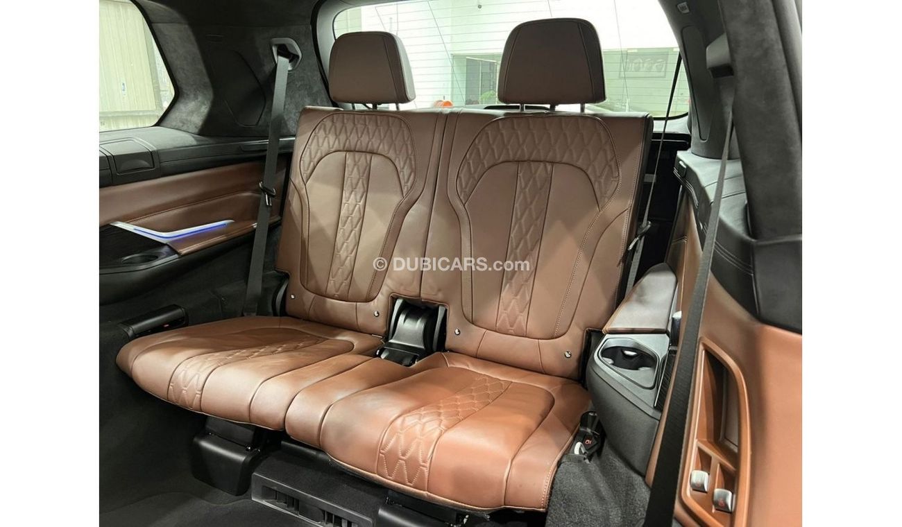 BMW X7 40i M Sport Pure 2020 BMW X7 xDrive40i M Sport, Oct 2025 BMW Warranty + Service Package, Very Low Km