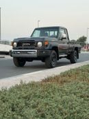 تويوتا لاند كروزر بيك آب Std 4.0L Single Cab Utility 4WD