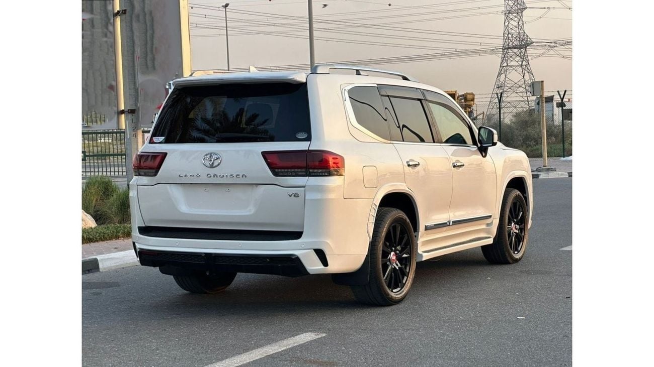 تويوتا لاند كروزر -