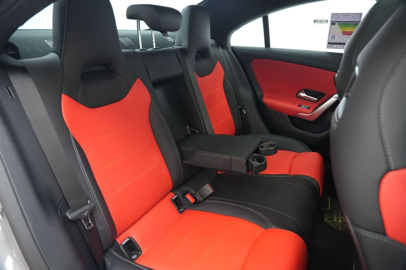 Mercedes-Benz CLA 200 