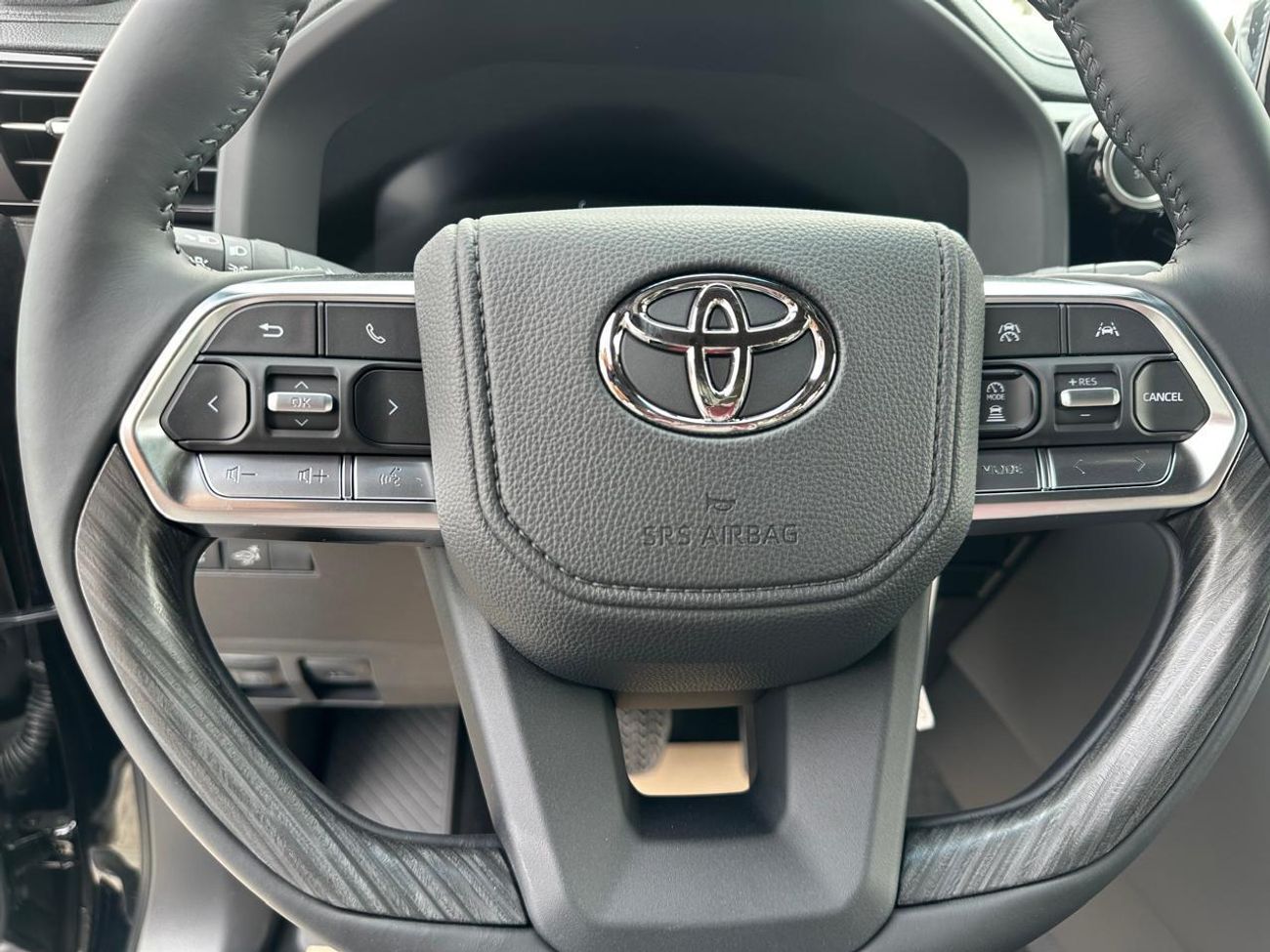 تويوتا لاند كروزر 2025 Toyota Land Cruiser VXR 3.3L Diesel with Radar