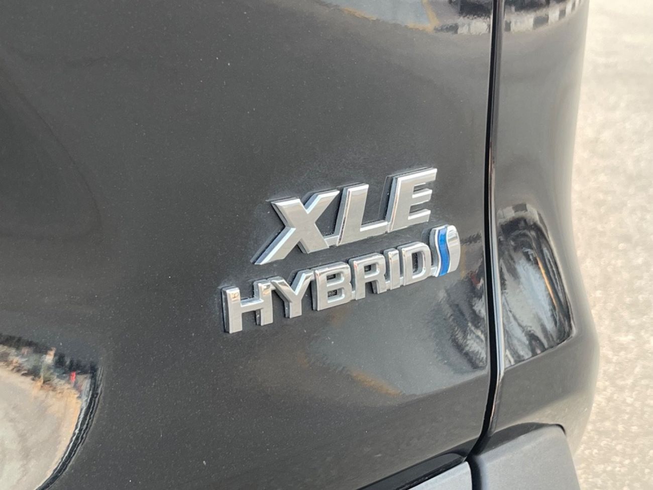 Toyota RAV4 2021 TOYOTA RAV4 XLE PREMIUM HYBRID 4x4 FULL OPTIONS IMPORTED FROM USA