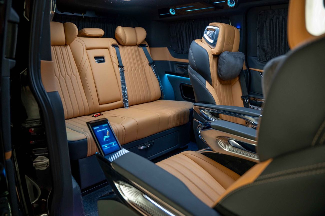 فورد تورنيو VIP Seats, Ambient Lights, Panoramic TV