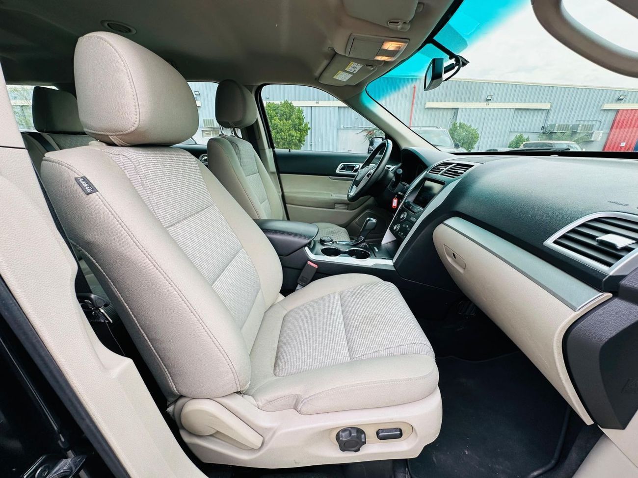 Ford Explorer AED 810 PM | FORD EXPLORER XLT 4WD | 0% DP | GCC | AGENCY MAINTAINED | WELL MAINTAINED