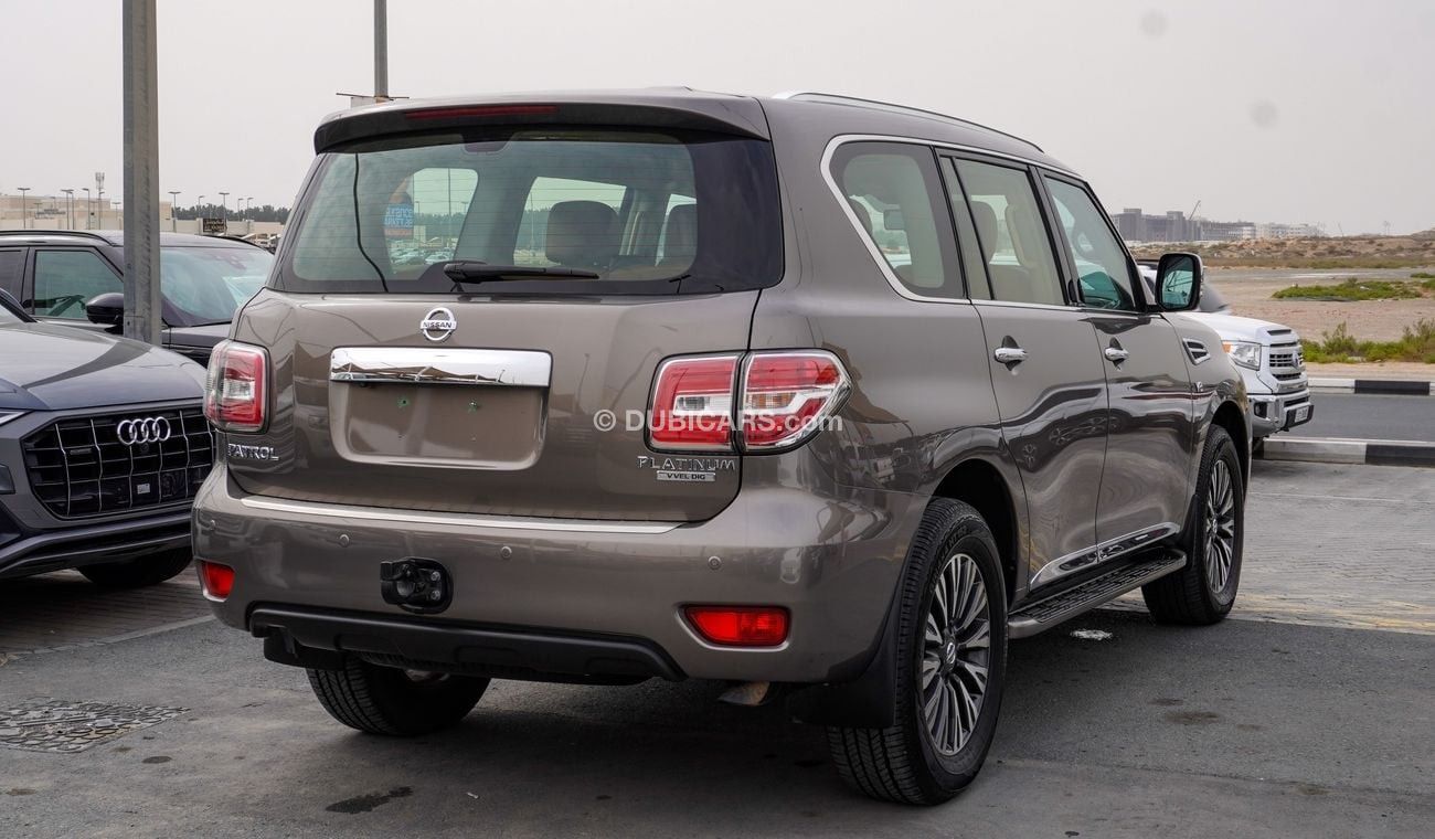 نيسان باترول LE V8 with Platinum body kit