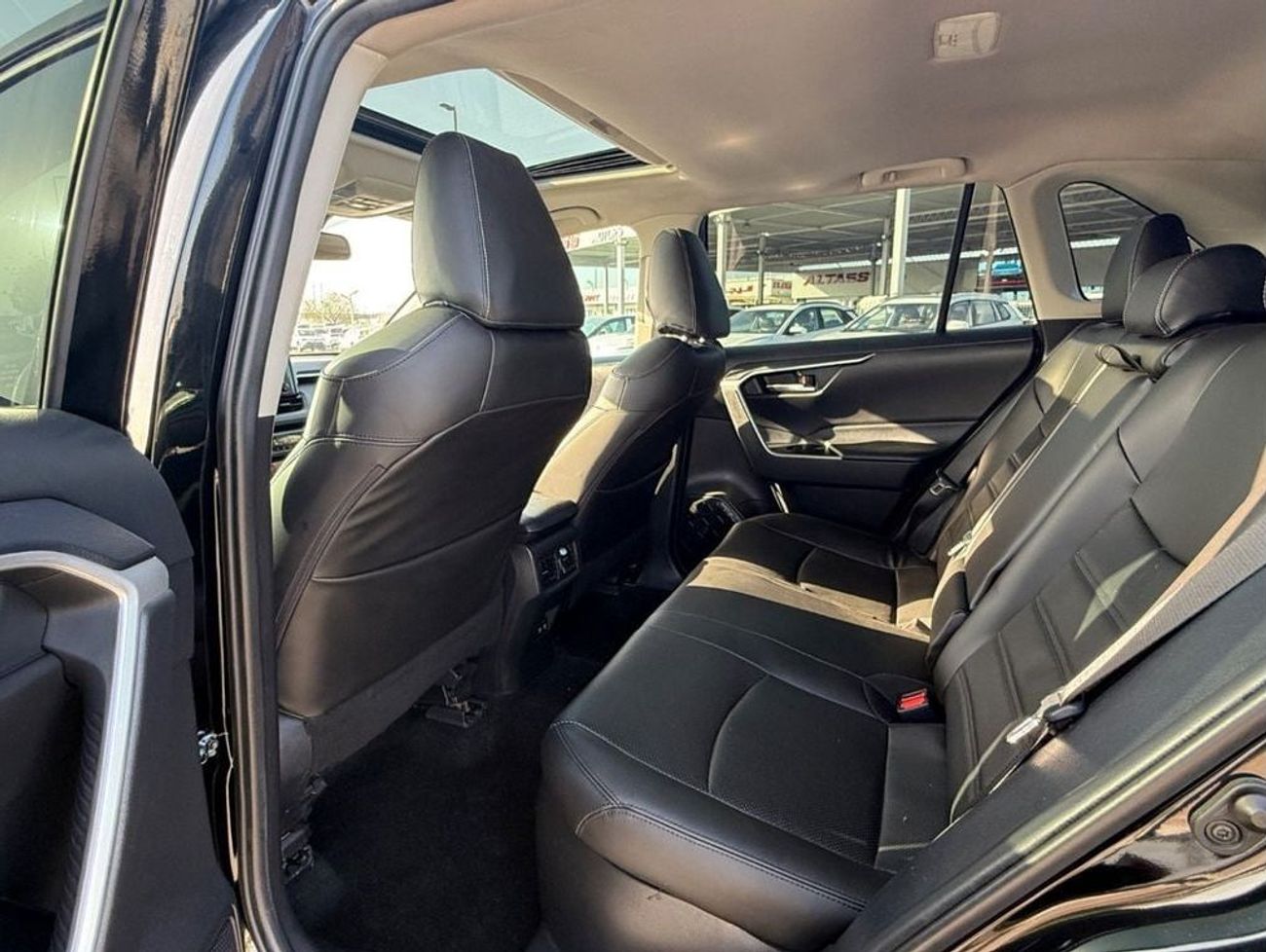 Toyota RAV4 XLE 2.5L