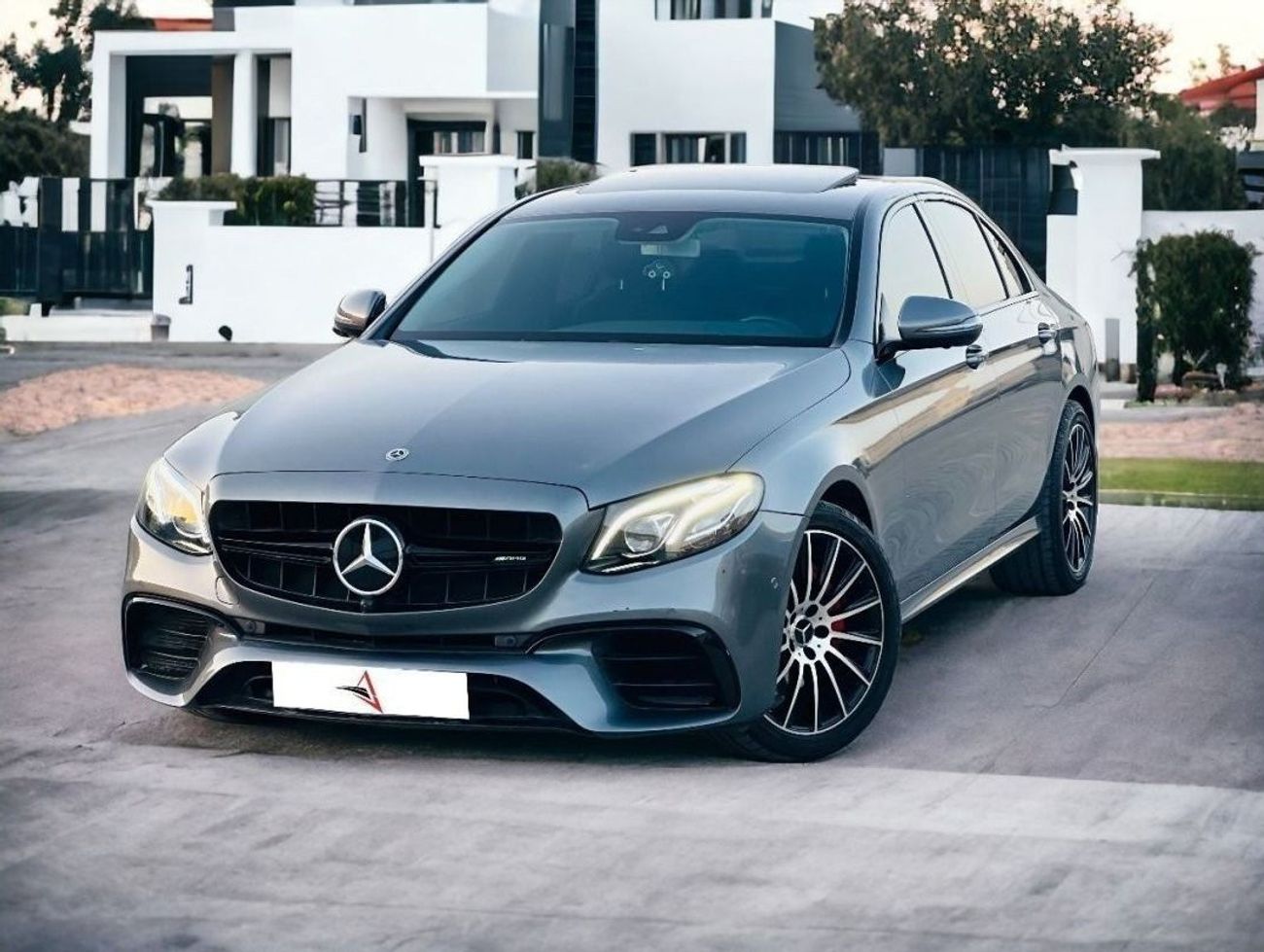 Mercedes-Benz E300 Std AED 2060 PM MERCEDES-BENZ E300 0% DP WELL MAINTAINED