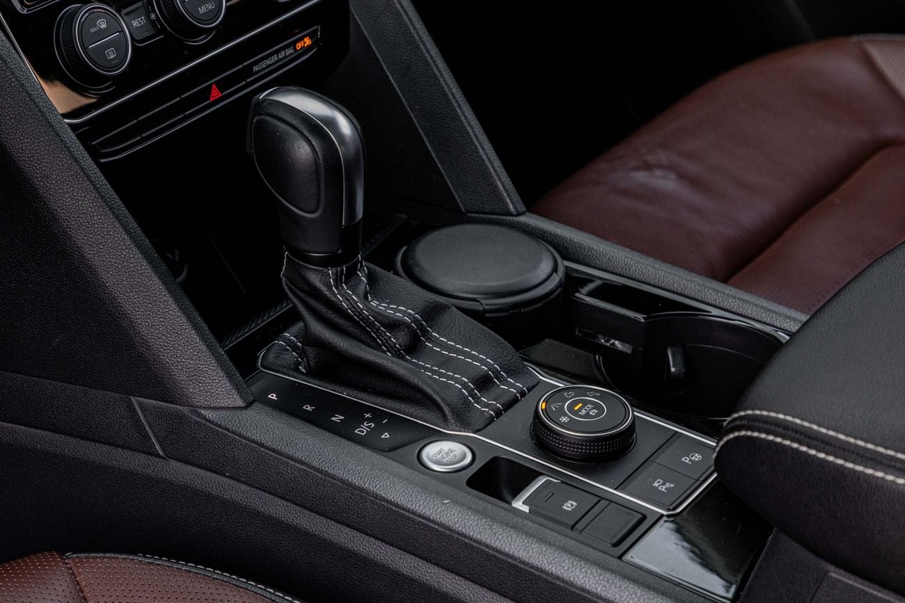 Volkswagen Teramont Teramont R-Line | 2,155 P.M | 0% Downpayment | UNDER WARRANTY! | Ramadan Offer!