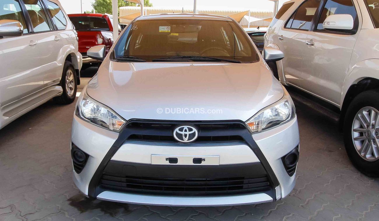 Toyota Yaris SE