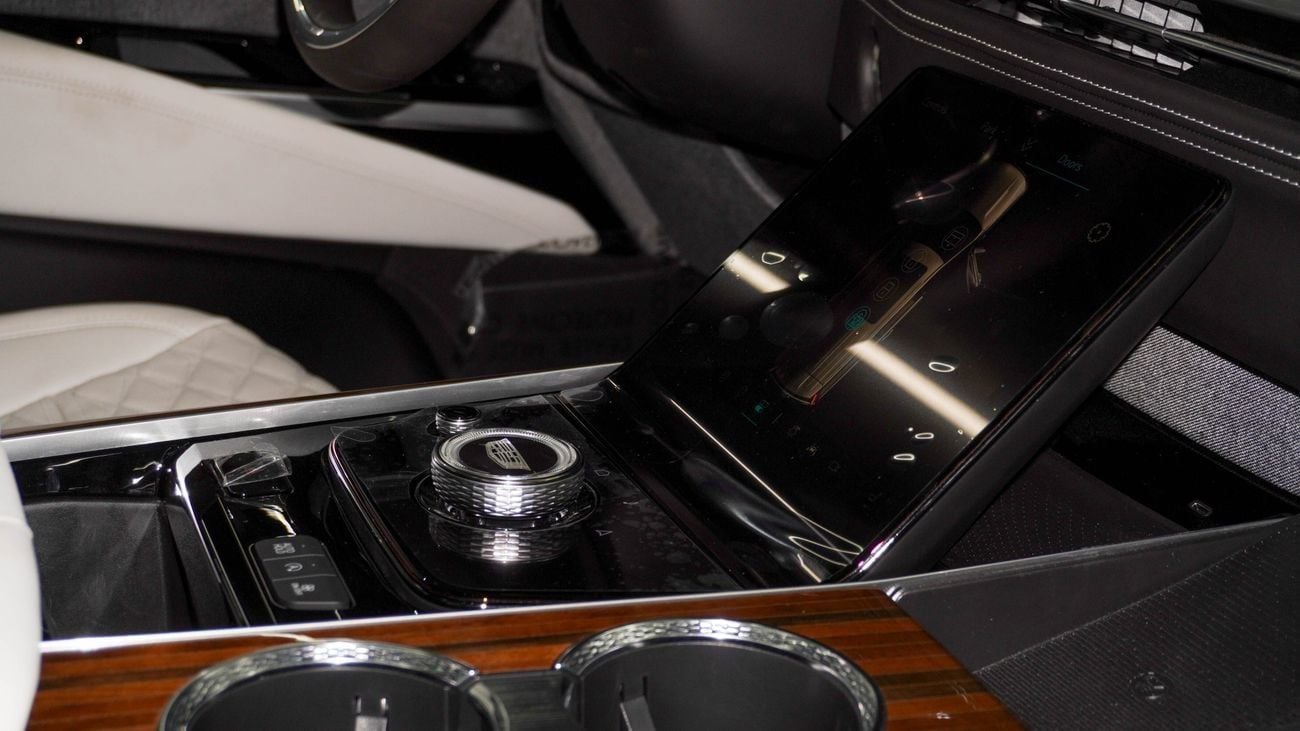 Cadillac Escalade 600