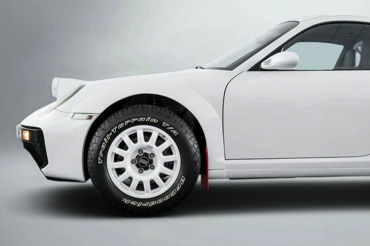 Porsche 911 2007 Porsche 997 Carrera 4 Dakar /  Manual / Full Modifications