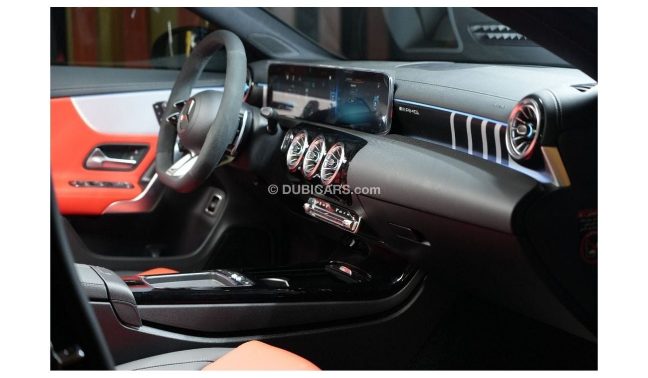 Mercedes-Benz CLA 35 AMG Mercedes-Benz CLA 35 | 2024 GCC 0km | Agency Warranty | AMG Package | Night Package