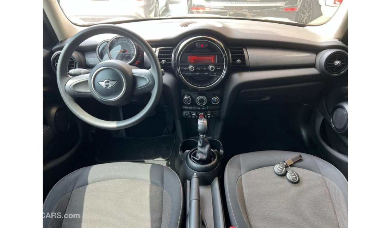 ميني كوبر MINI COOPER 2017 ORIGINAL PAINT PERFECT CONDITION LOW MILEAGE