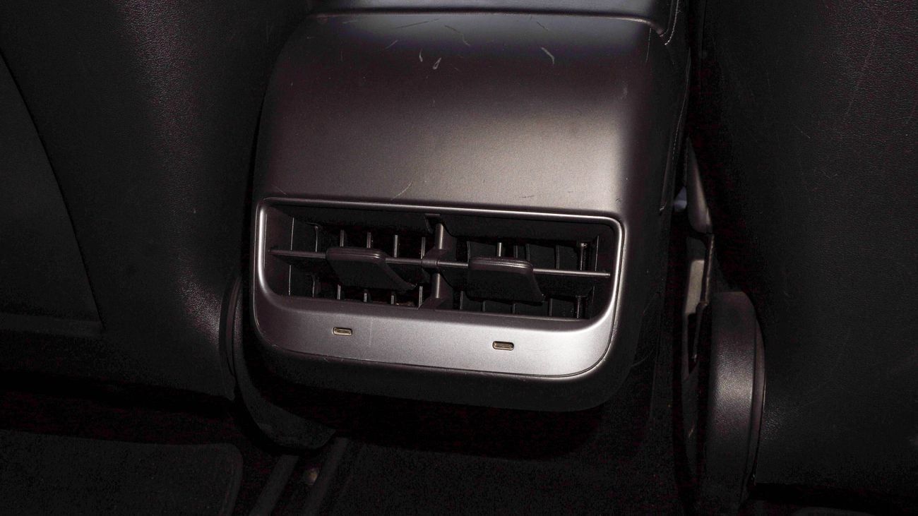 تسلا موديل 3