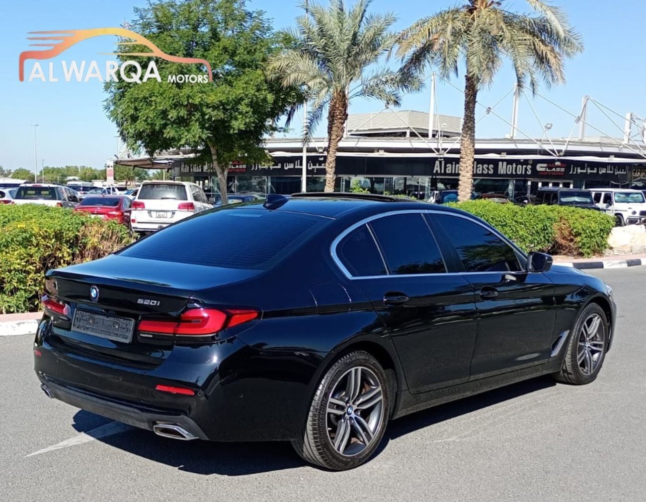 بي أم دبليو 520i EXCLUSIVE PLUS Middle East Edition 2.0L