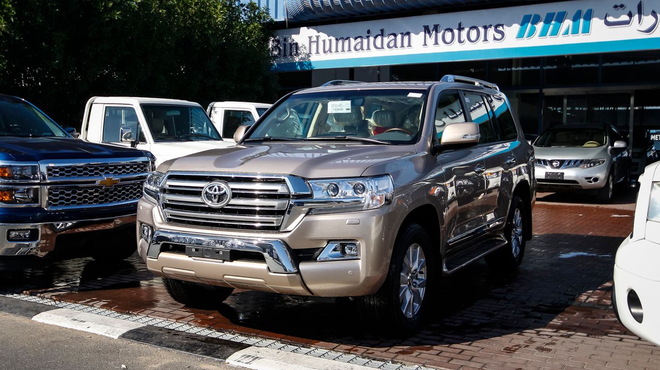 Toyota Land Cruiser GXR V8