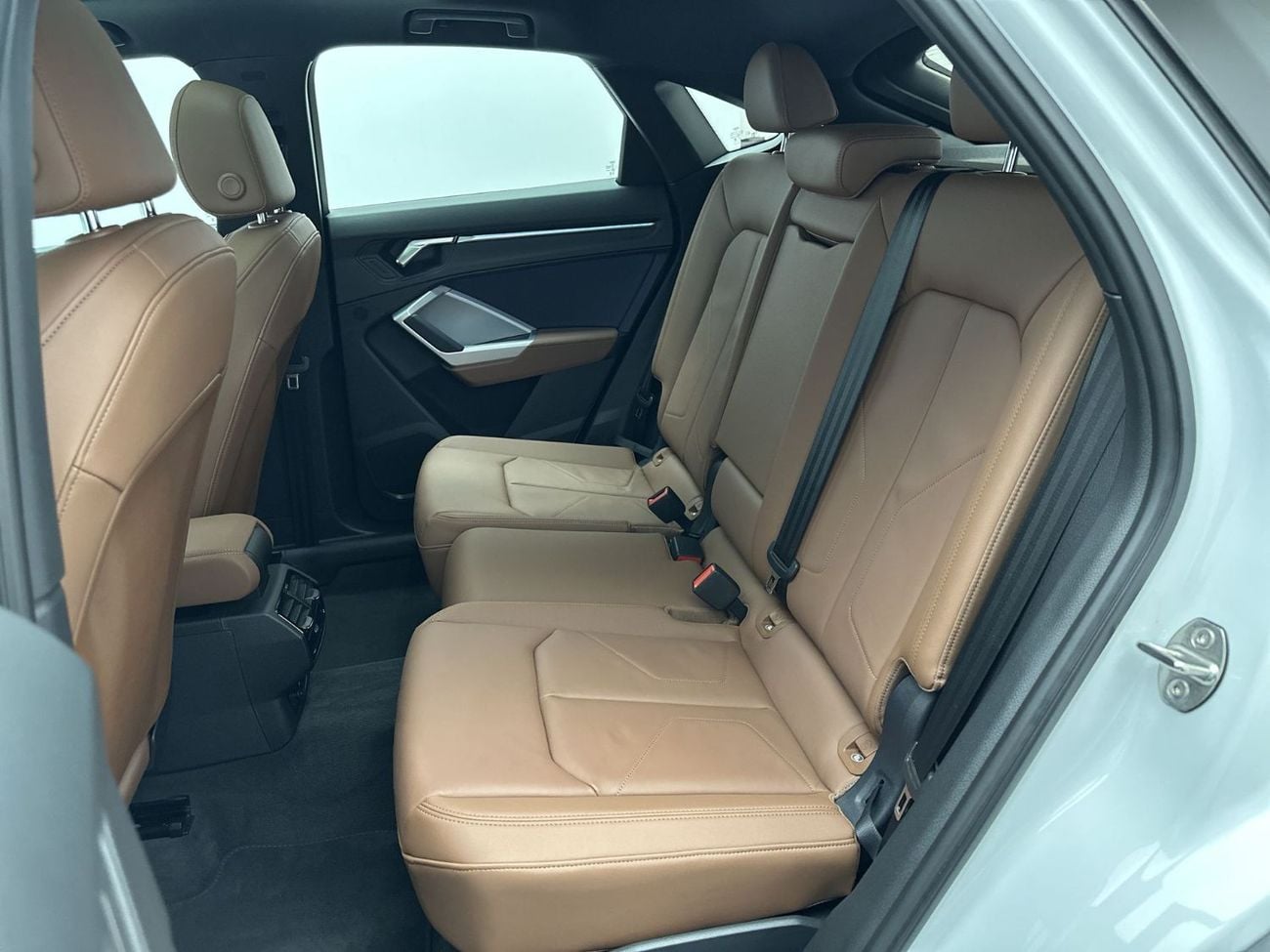 أودي Q3 40 TFSI quattro 2.0L Sportback (Ref# 50433)