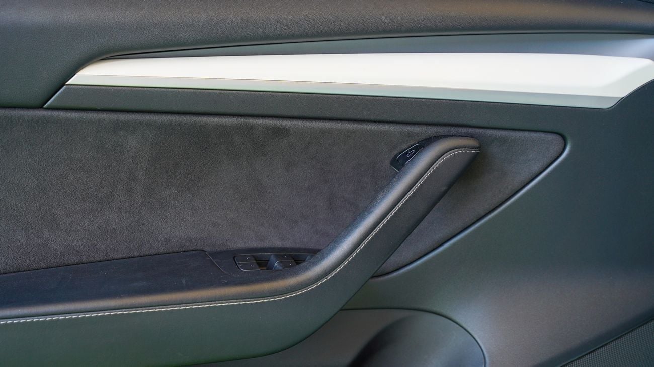 تسلا موديل 3