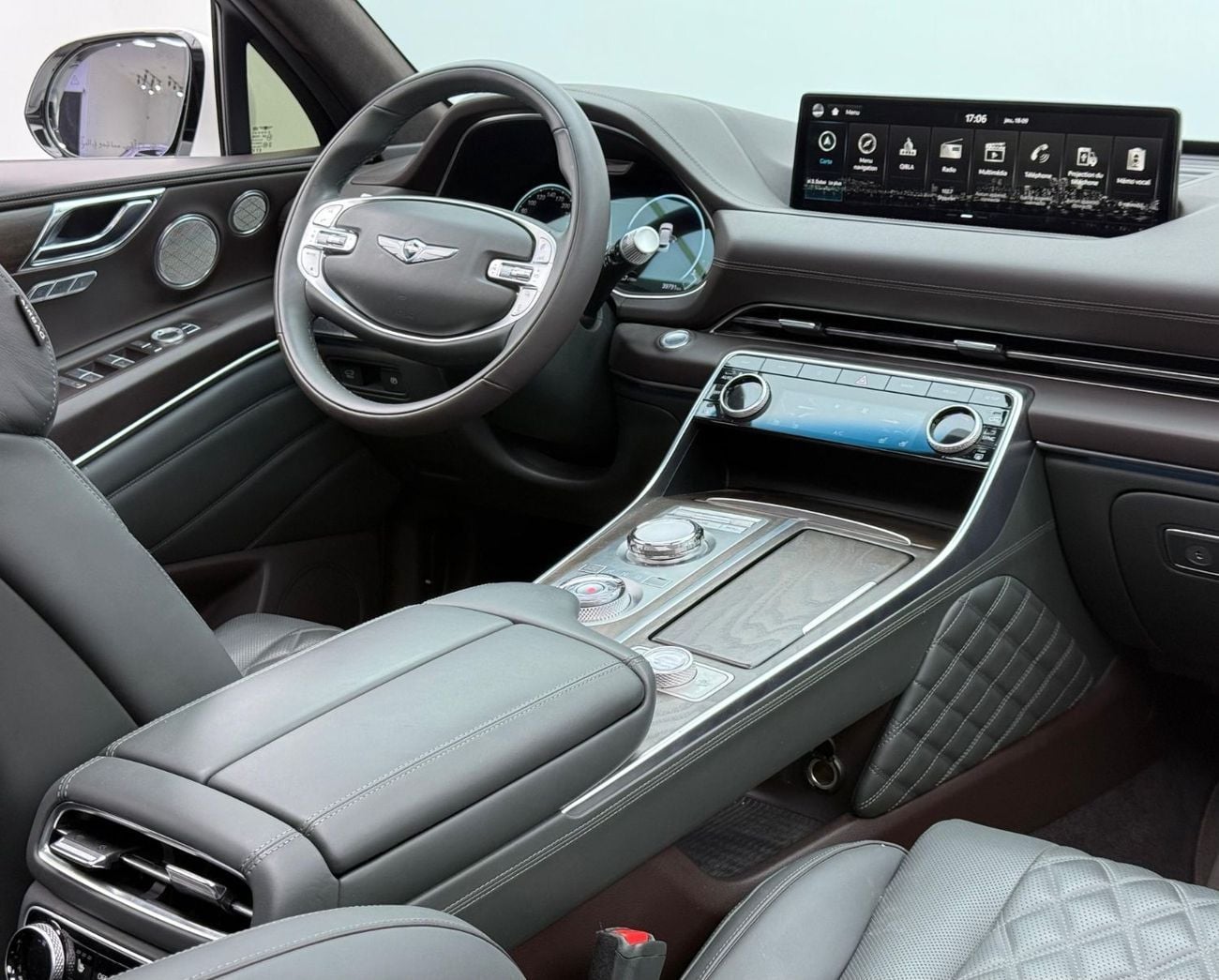 جينيسس GV80 2023 Genesis GV80 Black Edition, 2028 Genesis Warranty + Service Pack, Low Km, GCC