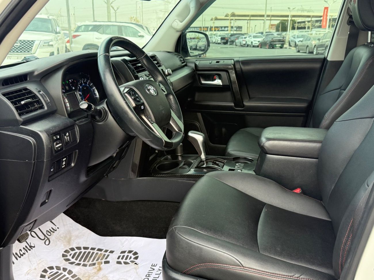 تويوتا Runner4 Trdd off road Full option sunroof Leader Seat