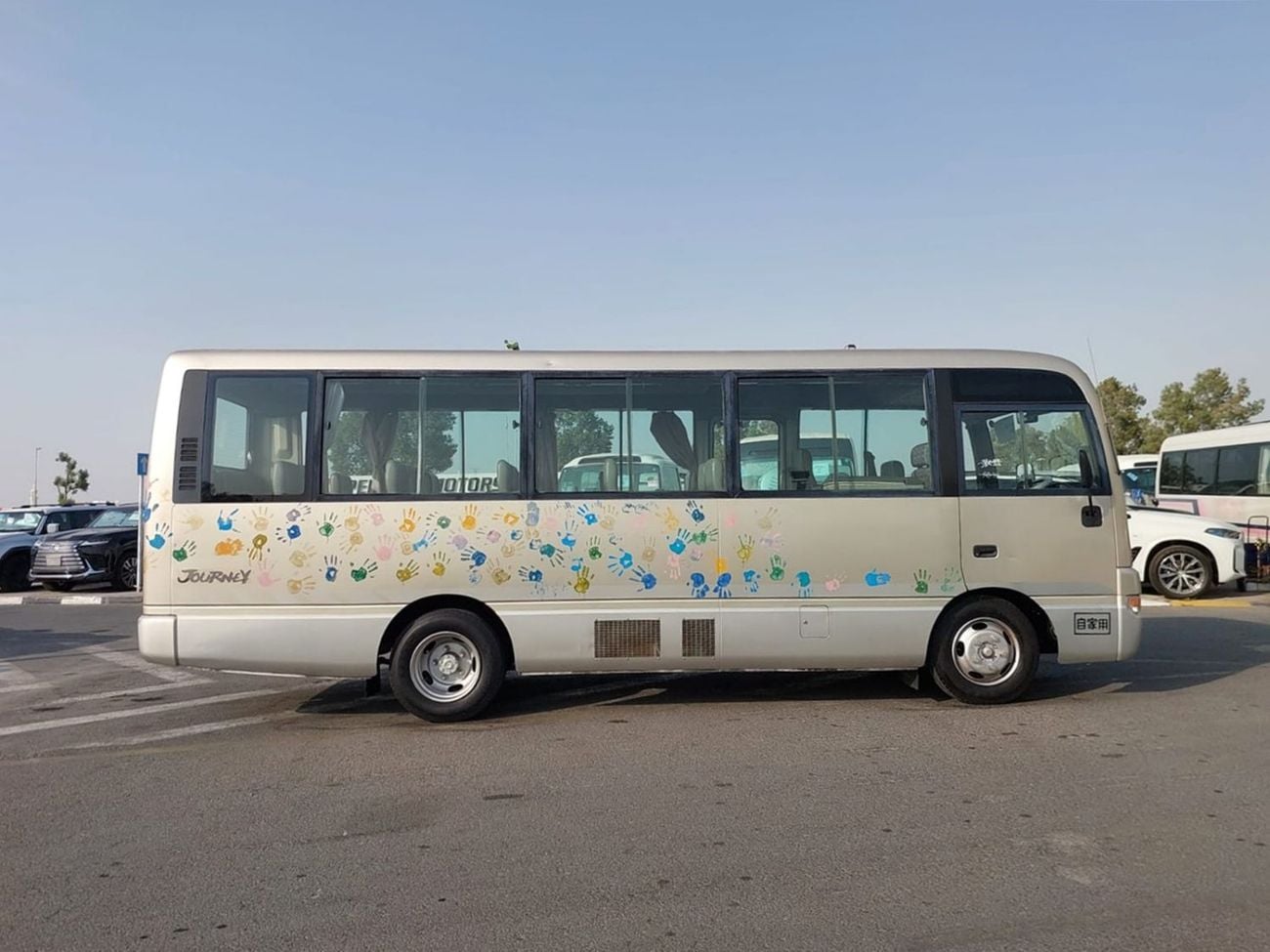 إيسوزو جرنی (RAMADAN OFFER) ISUZU JOURNEY BUS RHD 2002 MODEL 4.2 L DIESEL AUTOMATIC(PM05059)