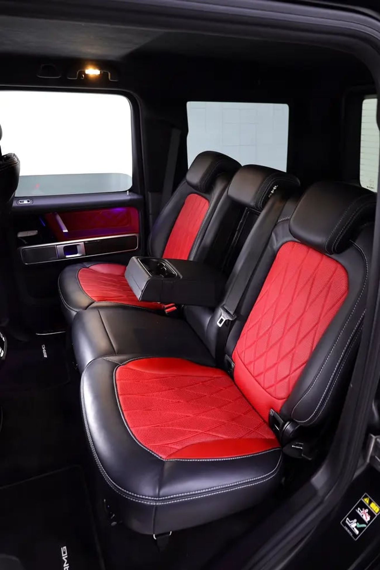 Mercedes Benz G63 AMG G63 DOUBLE NIGHT PACKAGE + CARBON + DIAMOND SEATS + FILE IN GARGASH