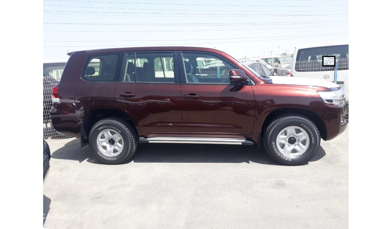 Toyota Land Cruiser Diesel GXR 4.5L With Cool Box and Rear A/c Digital