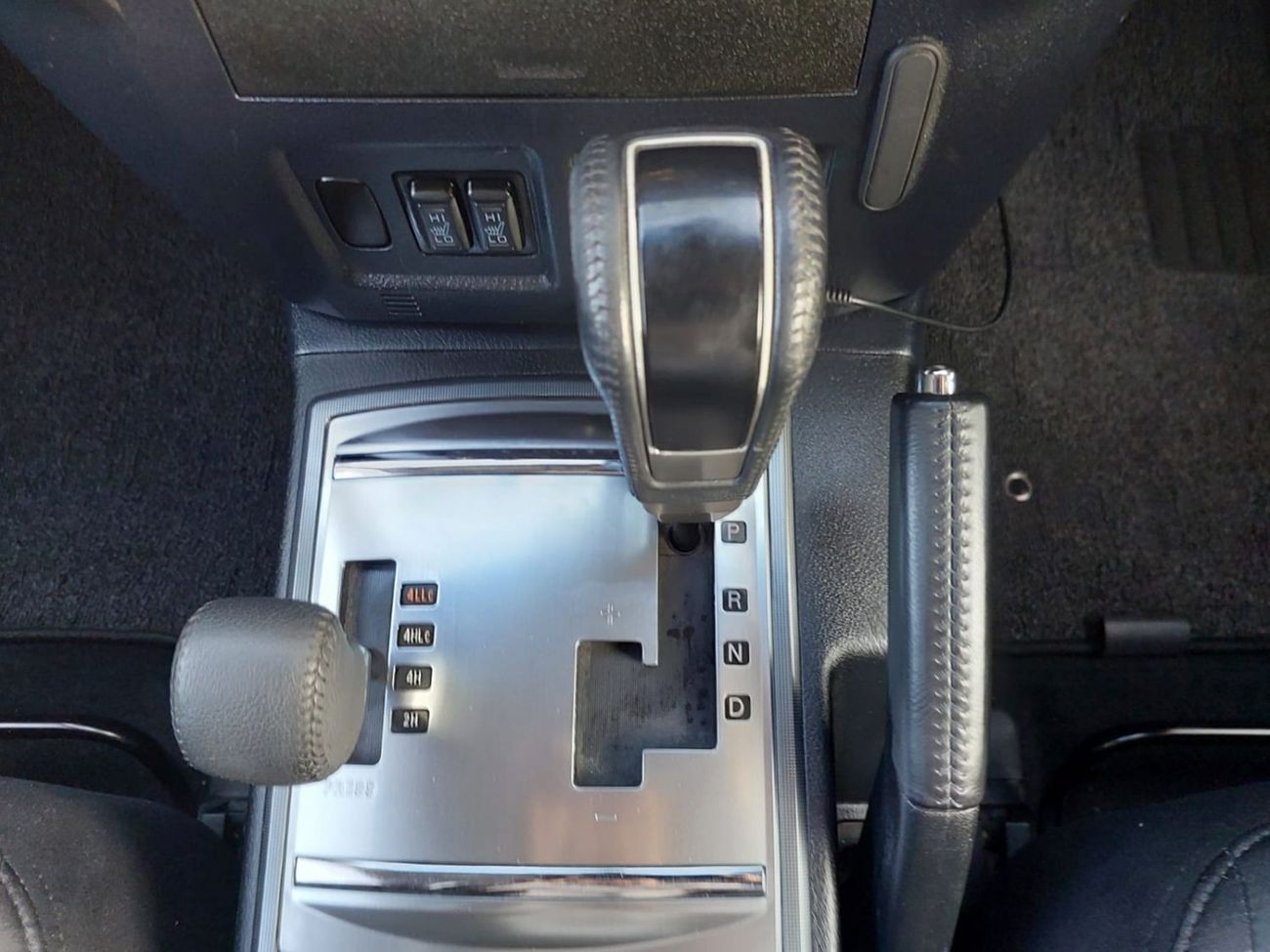 ميتسوبيشي باجيرو MITSUBISHI PAJERO SUV RHD 2012 MODEL 3.2 L DIESEL AUTOMATIC(PM01286)